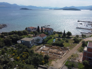 Stanovi prvi red uz more / Drače/Pelješac