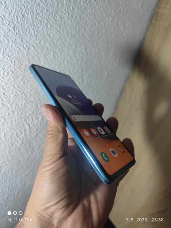 Samsung Galaxy A72 (6/128GB)