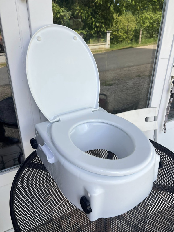 Nastavak za wc šolju ortopedsko pomagalo