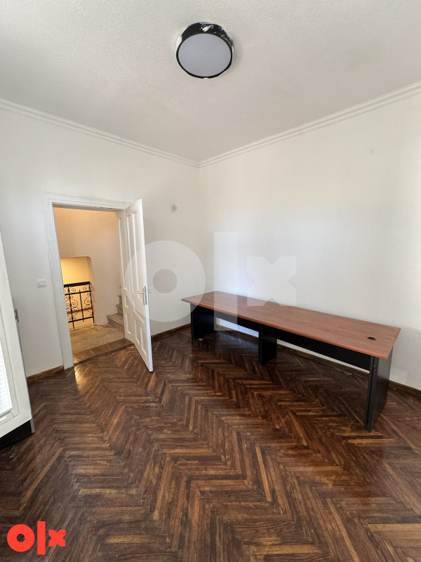 Iznajmljujem Lux Poslovni Prostor Renoviran Banja Luka centar 5