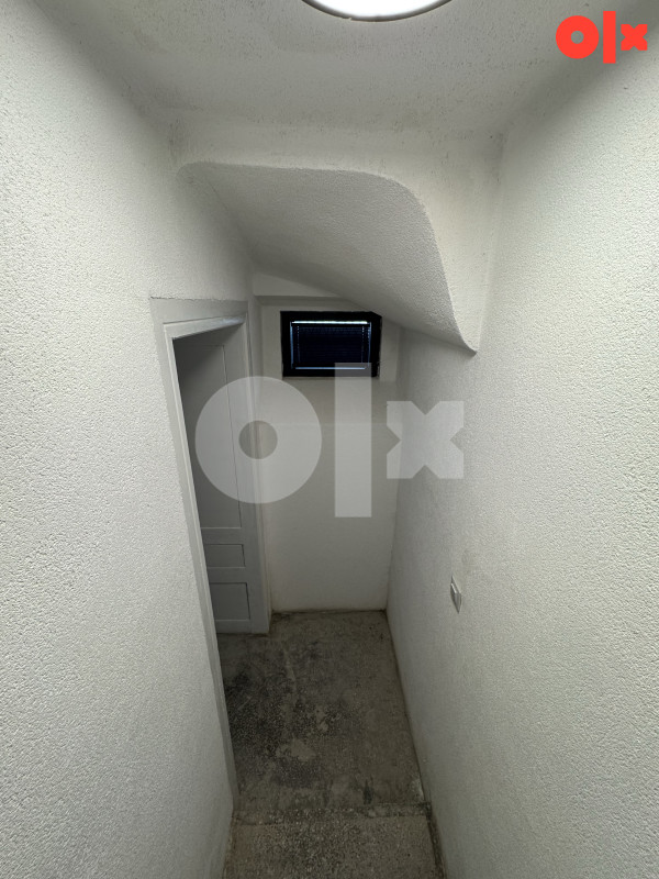 Iznajmljujem Lux Poslovni Prostor Renoviran Banja Luka centar 13