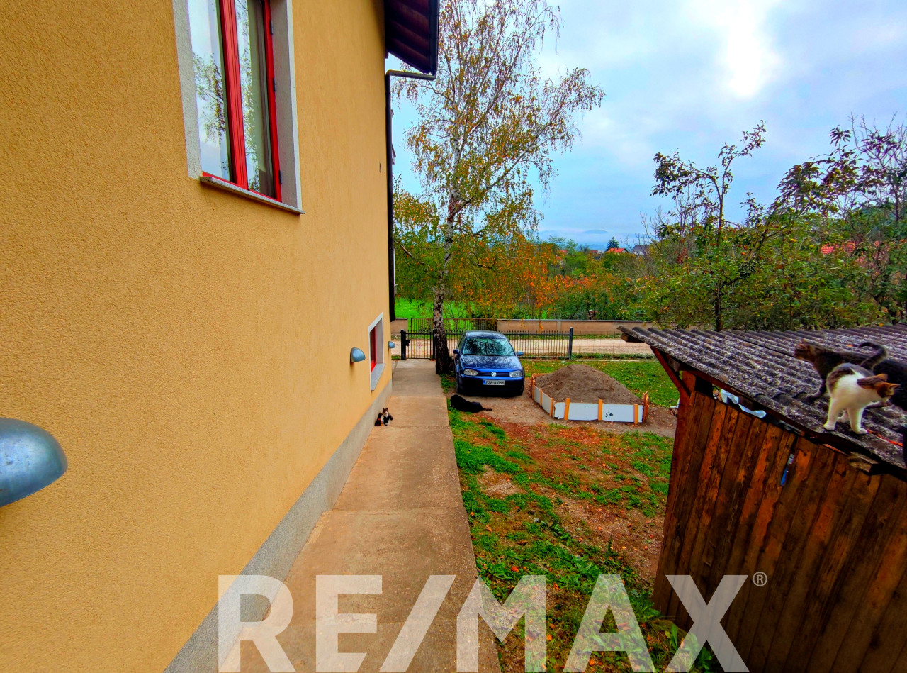 ODLIČNA RENOVIRANA KUĆA 162m2,KOTOR VAROŠ 6