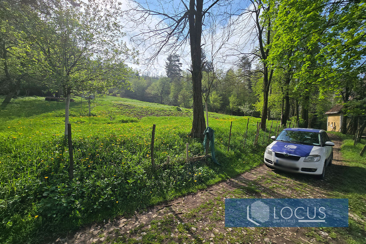 LOCUS: Zemljište površine 3.729m2, Panjina Kula, Centar 2