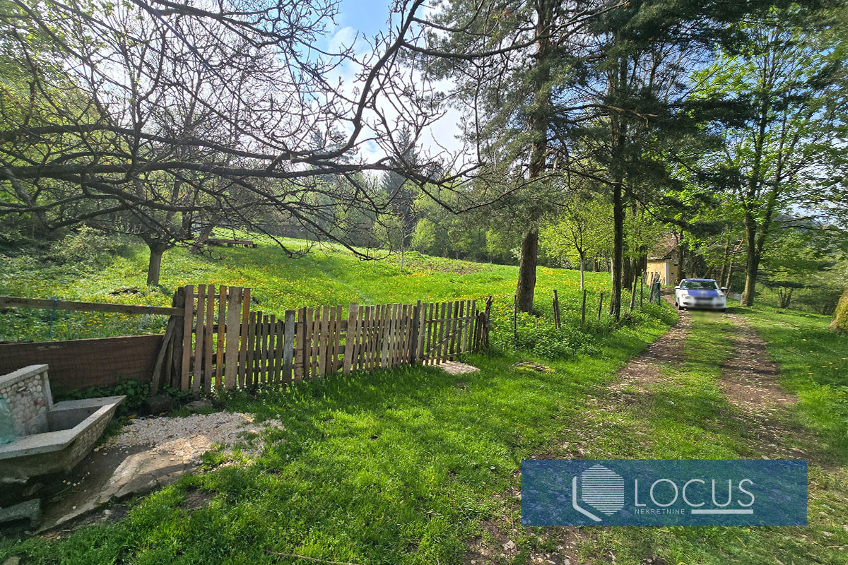 LOCUS: Zemljište površine 3.729m2, Panjina Kula, Centar 5