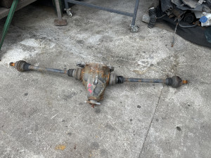 Diferencijal poluosovina Mercedes W204 2014