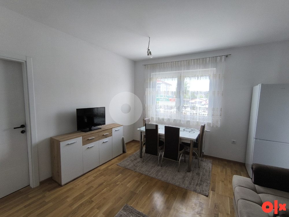 Najam - nov trosoban stan u Novom Boriku, odmah iza NES pumpe