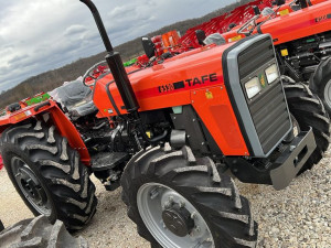 Traktor Tafe 6530 4WD