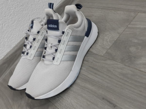 Adidas patike br.46 extra stanje