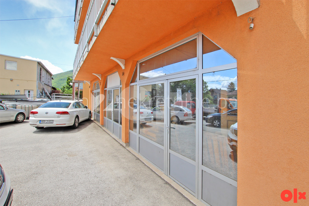 m2: Ilidža, Osjek / kuća 600m2 / tri stana / poslovni prostor 3