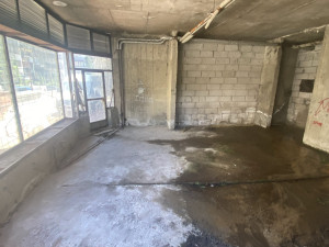 POSLOVNI PROSTOR 77 m2 CENTAR NOVOG TRAVNIKA Roh-Bau photo 2