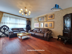 TOTAL PRO/ Četverosoban stan 87/91 m2 / Mejtaš / Centar