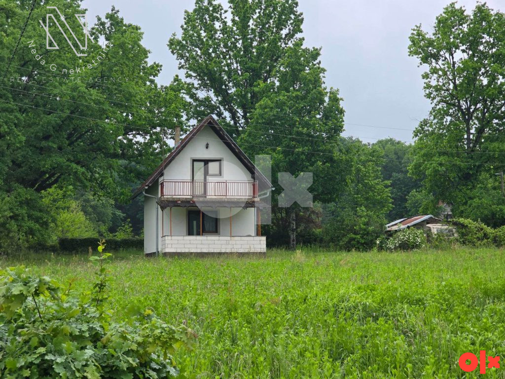 Drugovići, predivna i povoljna vikendica na 2500m2 okuć.