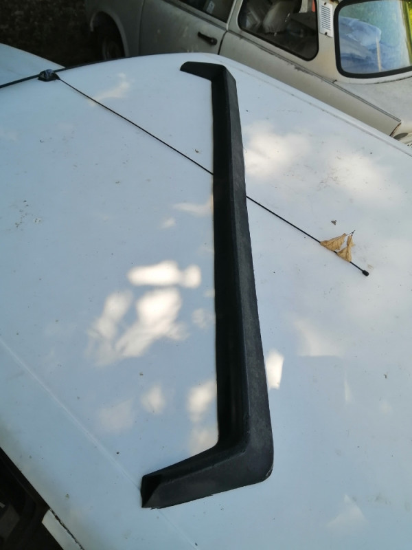 Peugeot 205 gti pezo spojler gepeka
