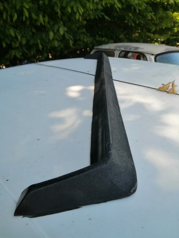 Peugeot 205 gti pezo spojler gepeka