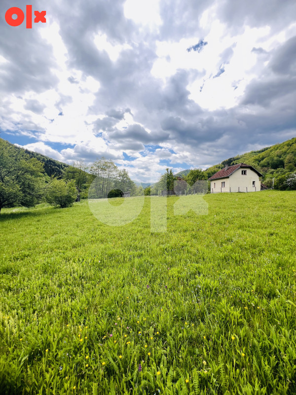 Zemljište i Kuća Podgrab - Vrhprača 8170m2