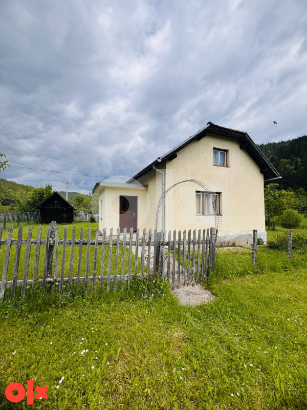 Zemljište i Kuća Podgrab - Vrhprača 8170m2 2