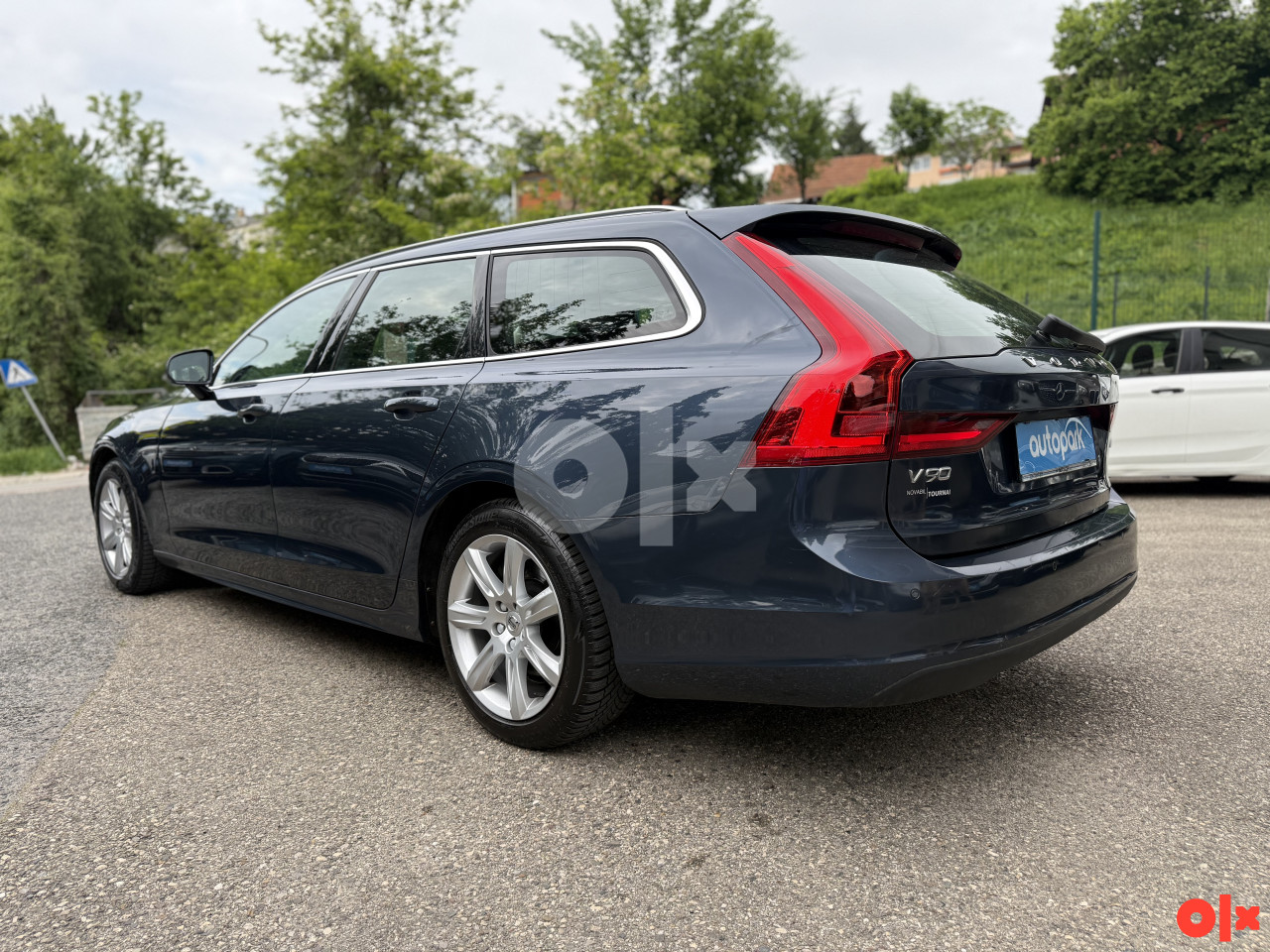 Volvo V90 Momentum Pro 2019
