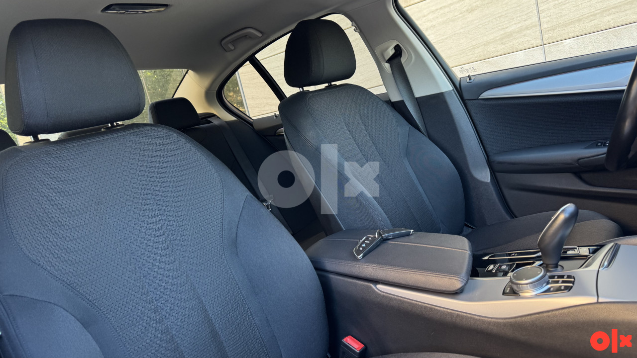 BMW G30 520 D 190ks "Sportpaket" Laser Virtual Kamera Ambient 21G
