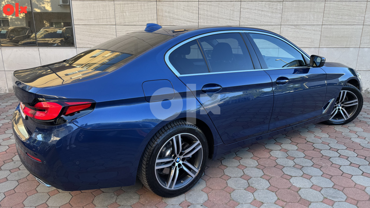 BMW G30 520 D 190ks "Sportpaket" Laser Virtual Kamera Ambient 21G