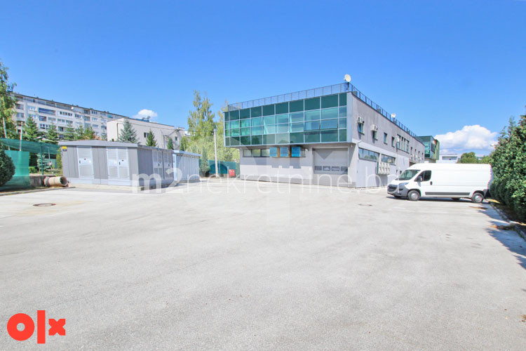m2: Stup / Poslovni objekat / 1500m2 2