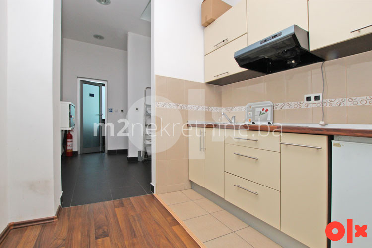 m2: Stup / Poslovni objekat / 1500m2 6