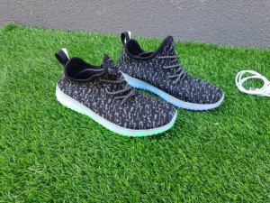 Patike 34 svjetlece punjac svjetlo