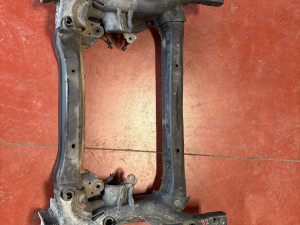 Prednji most Mercedes E W 213 W213