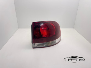 Desna štoplampa VW TOUAREG 2007-2010