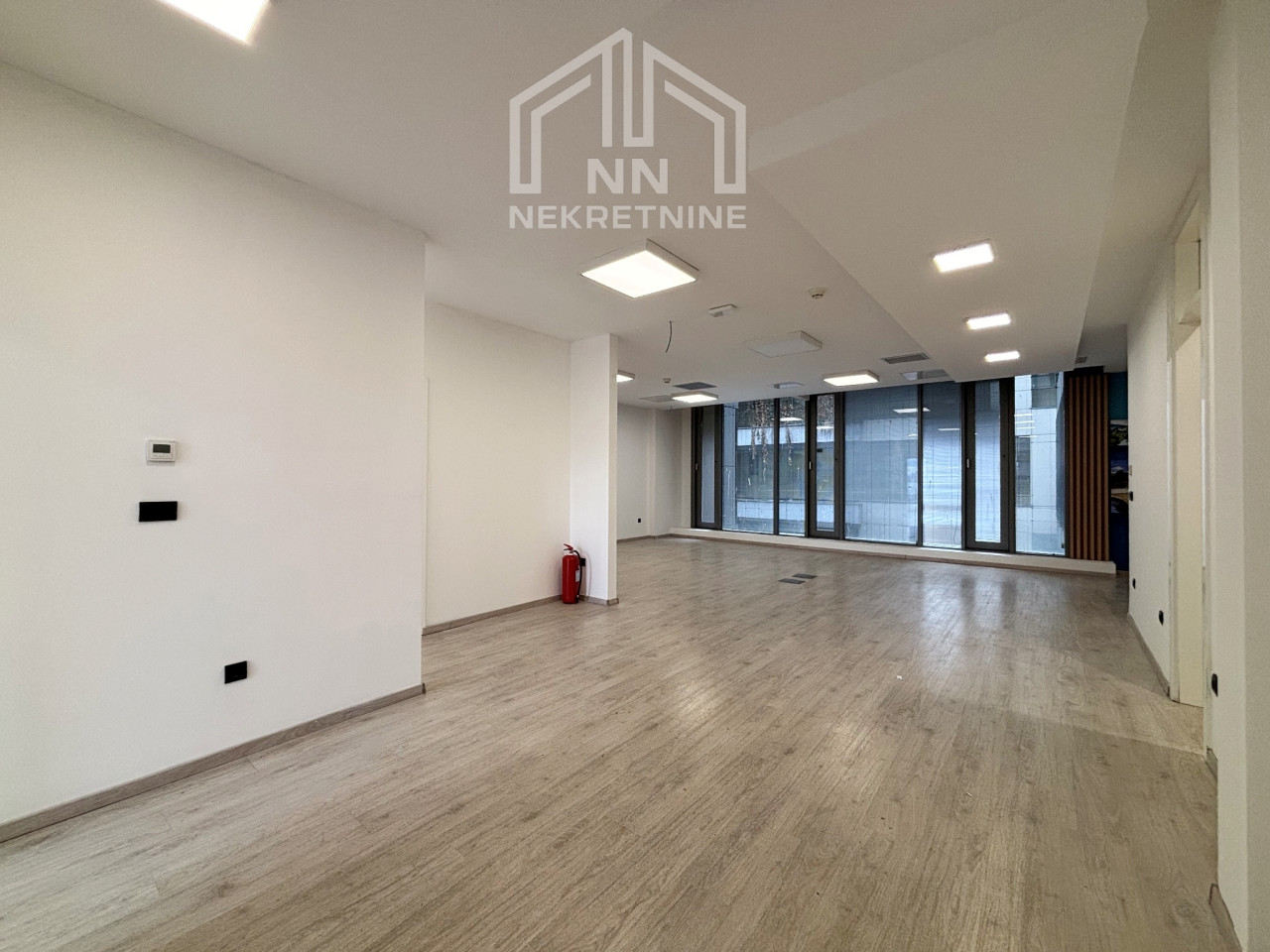 NN Nekretnine - Kancelarijski prostor 124m2 - Importanne 12
