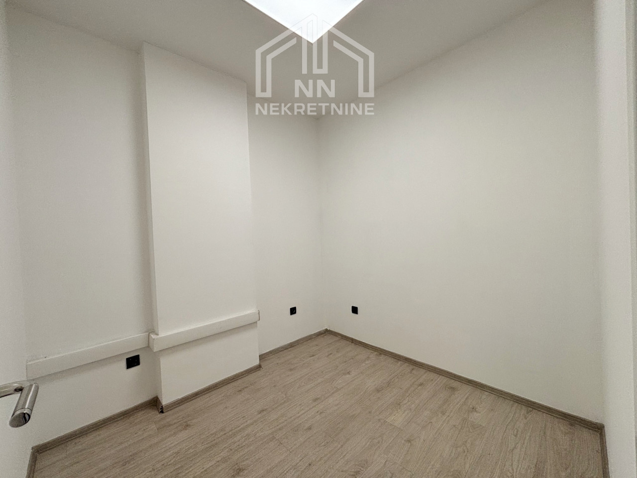NN Nekretnine - Kancelarijski prostor 124m2 - Importanne 15