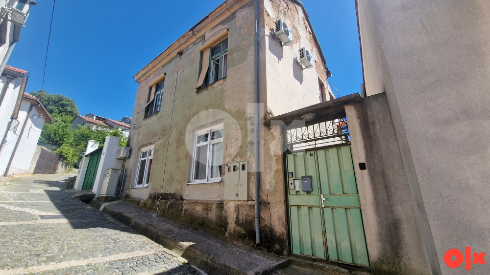 Kuća sa tri apartmana, Mostar I Sky
