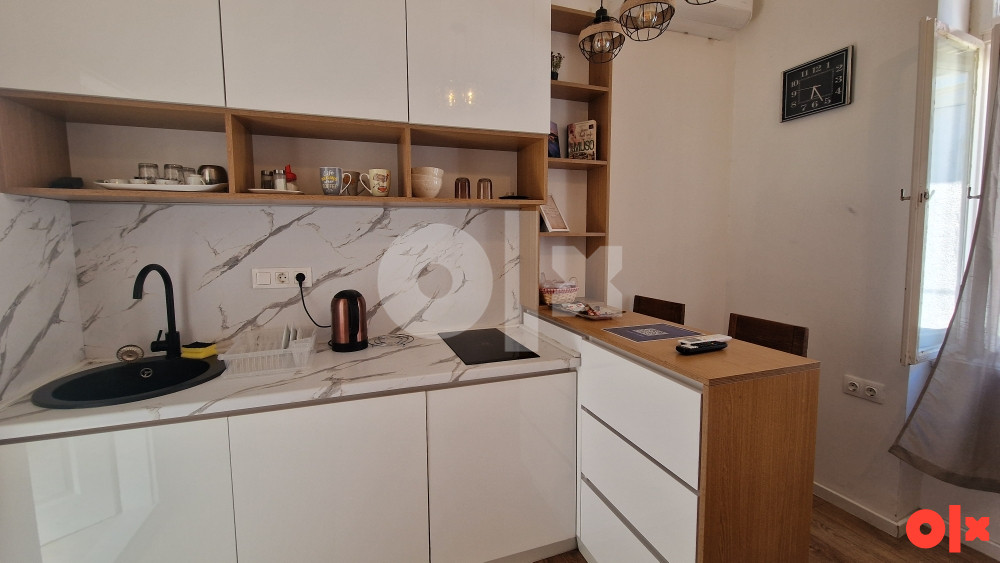 Kuća sa tri apartmana, Mostar I Sky