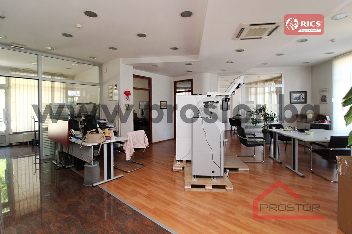 PROSTOR prodaje: Kancelarijski prostor, 142m2, Velešići 11