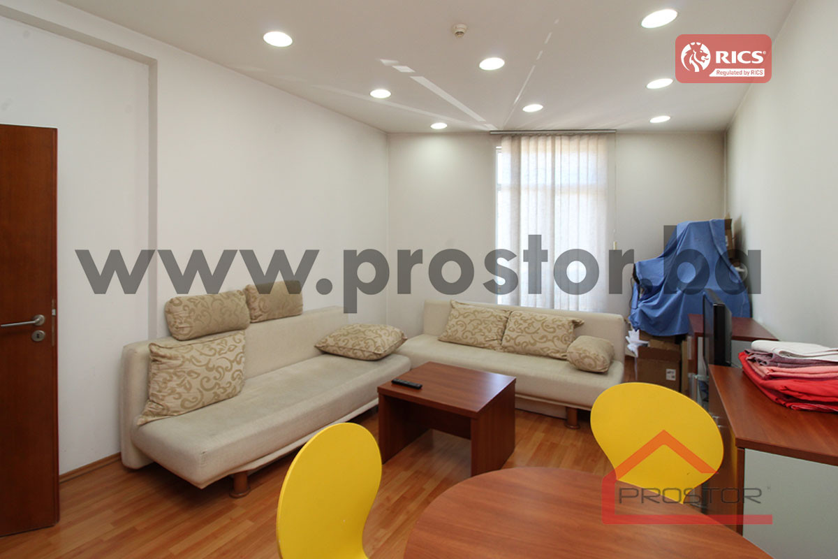 PROSTOR prodaje: Kancelarijski prostor, 142m2, Velešići 14