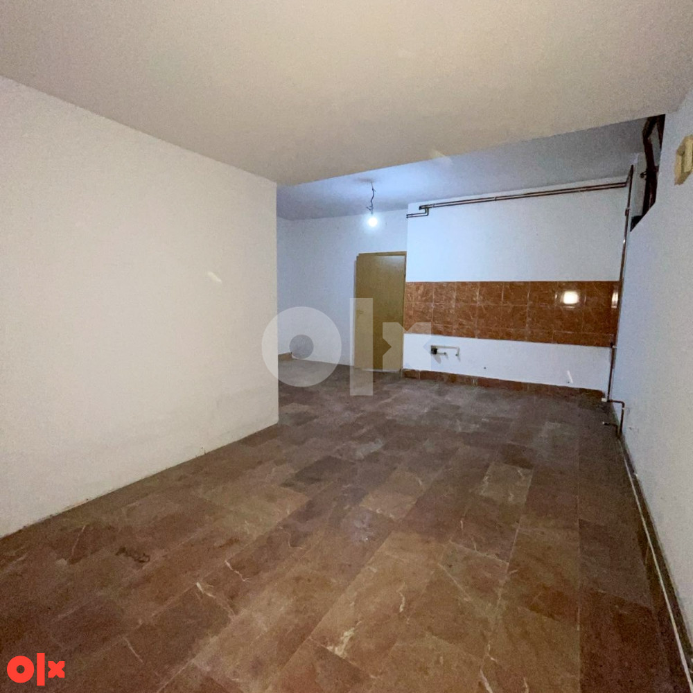 Poslovni prostor 180m2 Gradiška 5