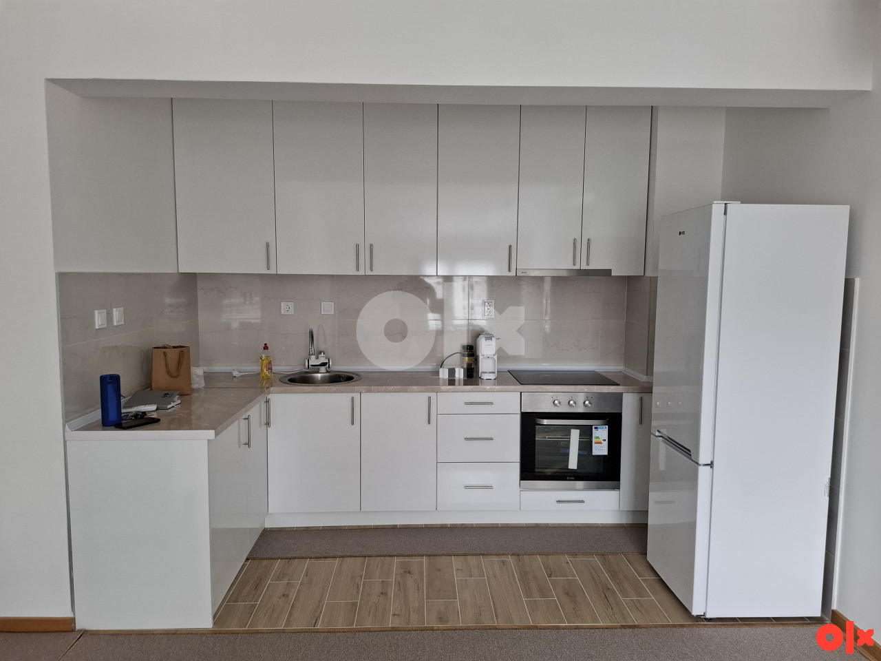 Stan Banja Luka 53m2 - coworking - slobodna prostorija za 3 osobe 3