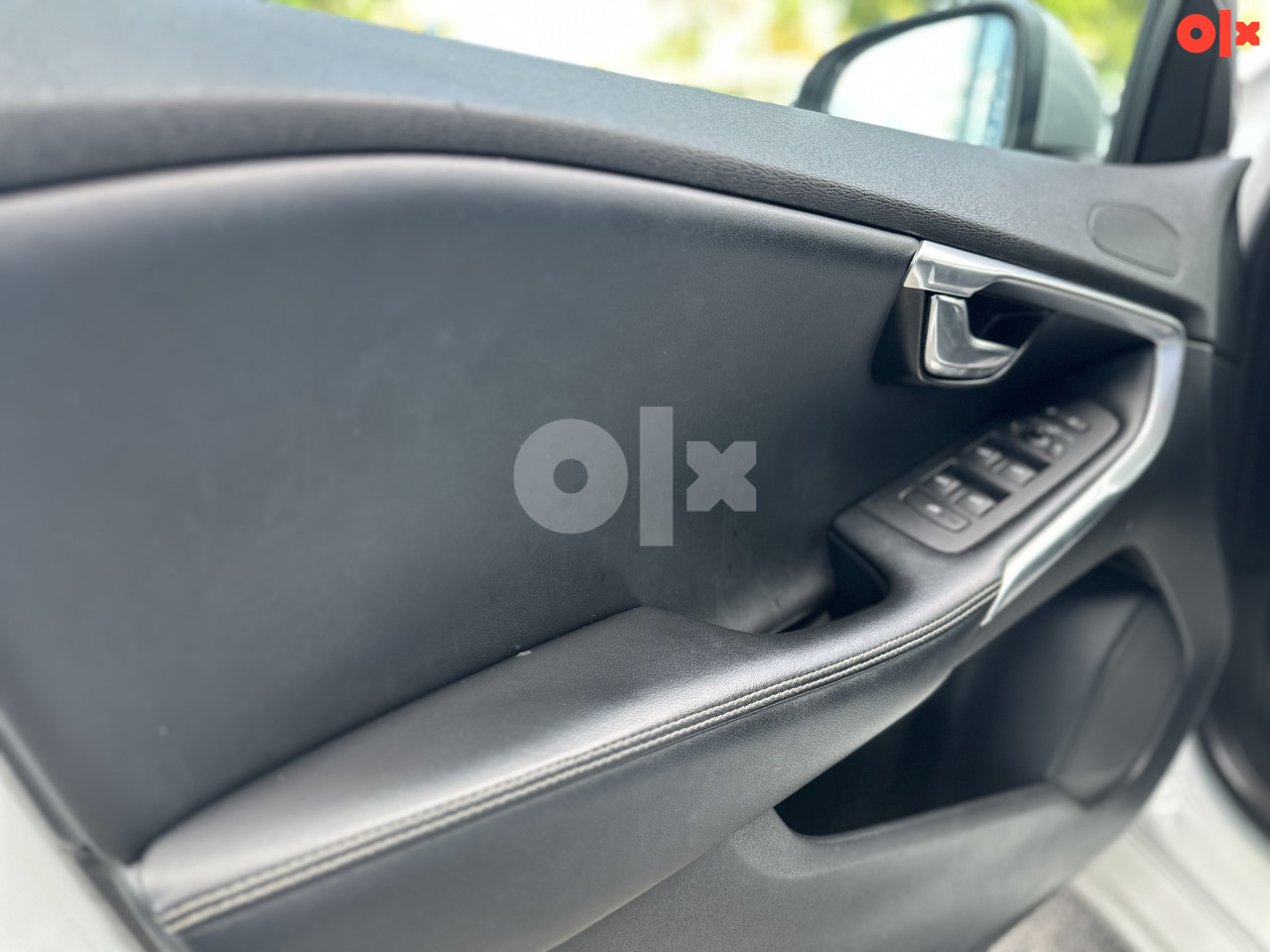VOLVO V40 D2 R-DESIGN