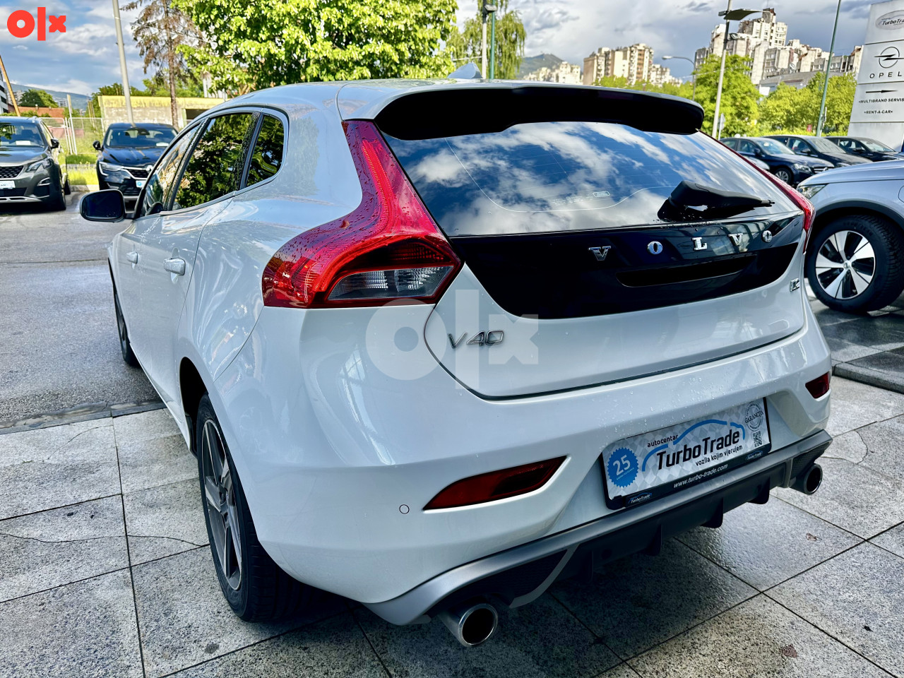 VOLVO V40 D2 R-DESIGN