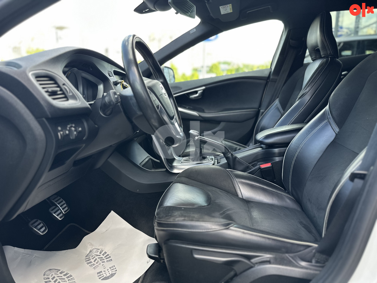 VOLVO V40 D2 R-DESIGN