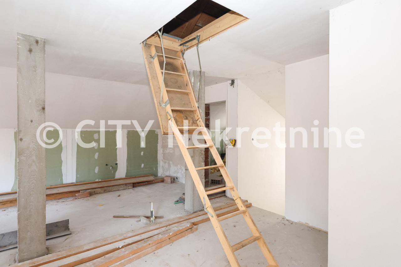 Kuća i dvorište - Novo Sarajevo - Hrasno brdo - 266 m2 20