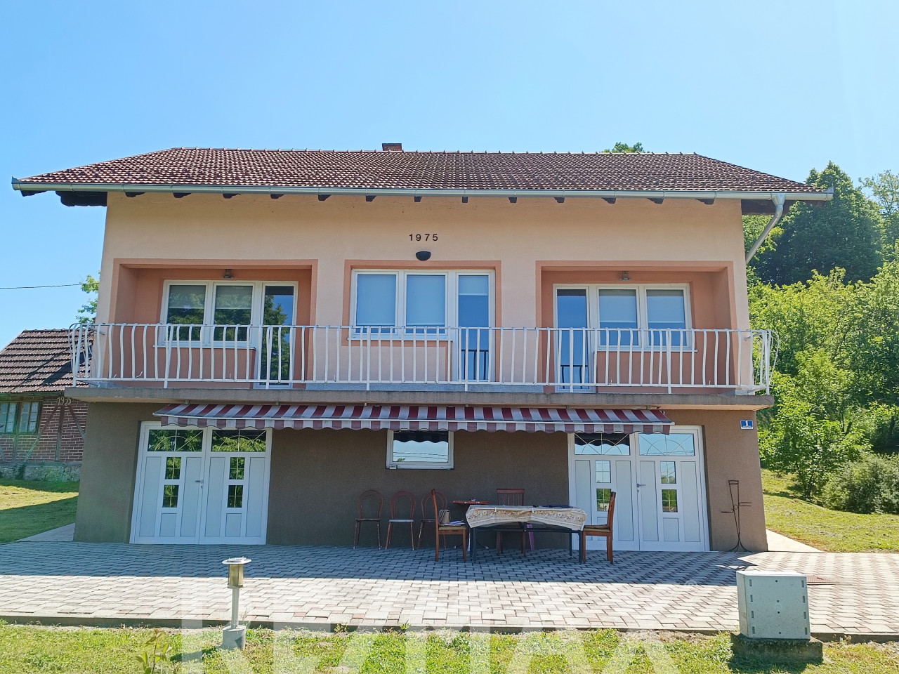 Renovirana kuća sa pet spavaćih soba-Kriškovci 2