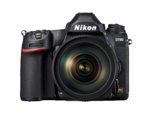 NIKON D780 + 24-120 AF-S VR
