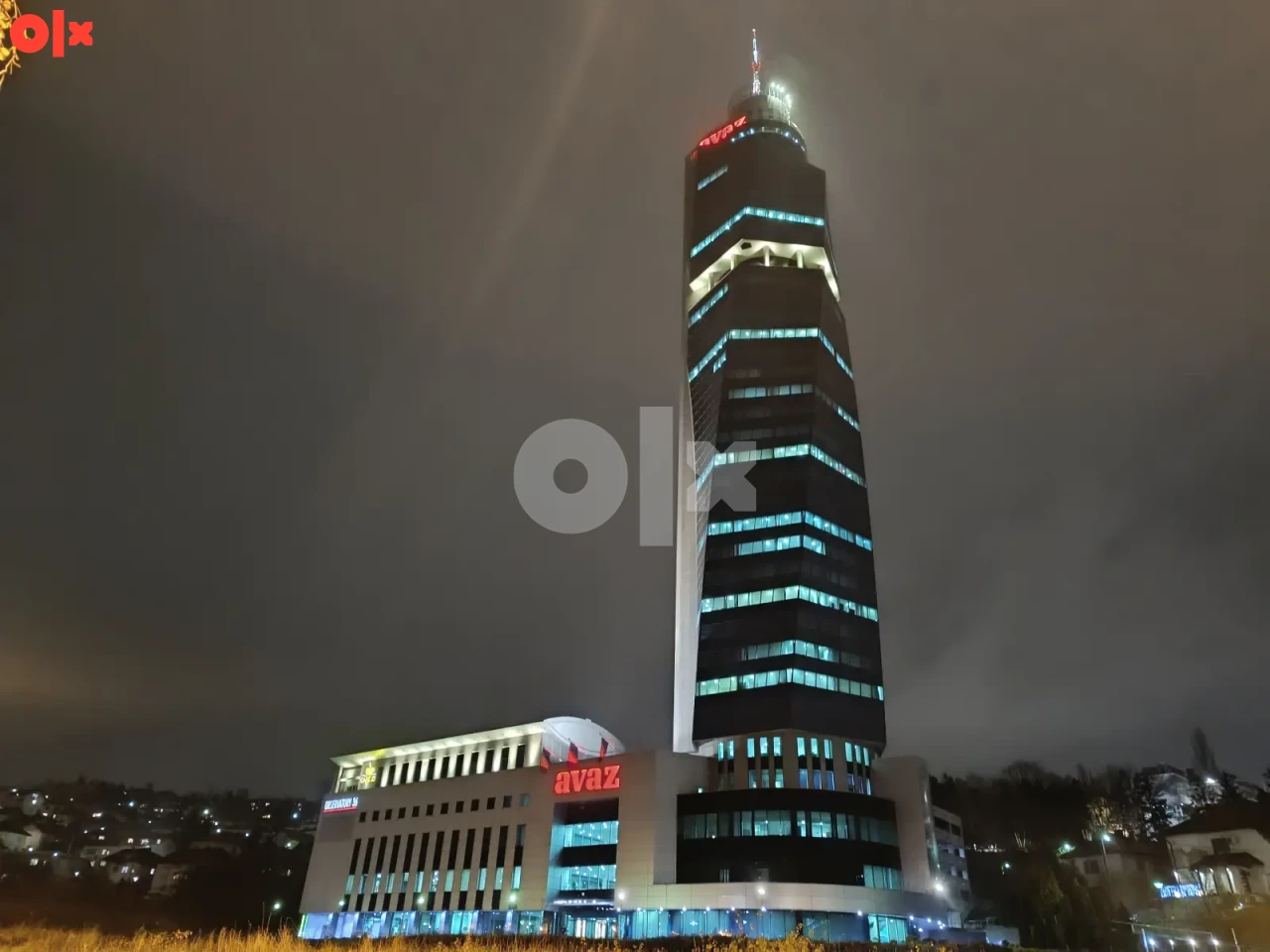 Namješten caffe bar 86m2 Centar 12
