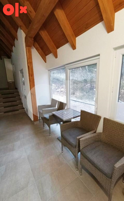 Objekat sa četiri apartmana, Vlašić 10