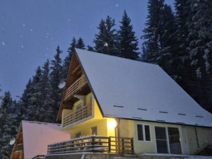 Objekat sa četiri apartmana, Vlašić photo 3