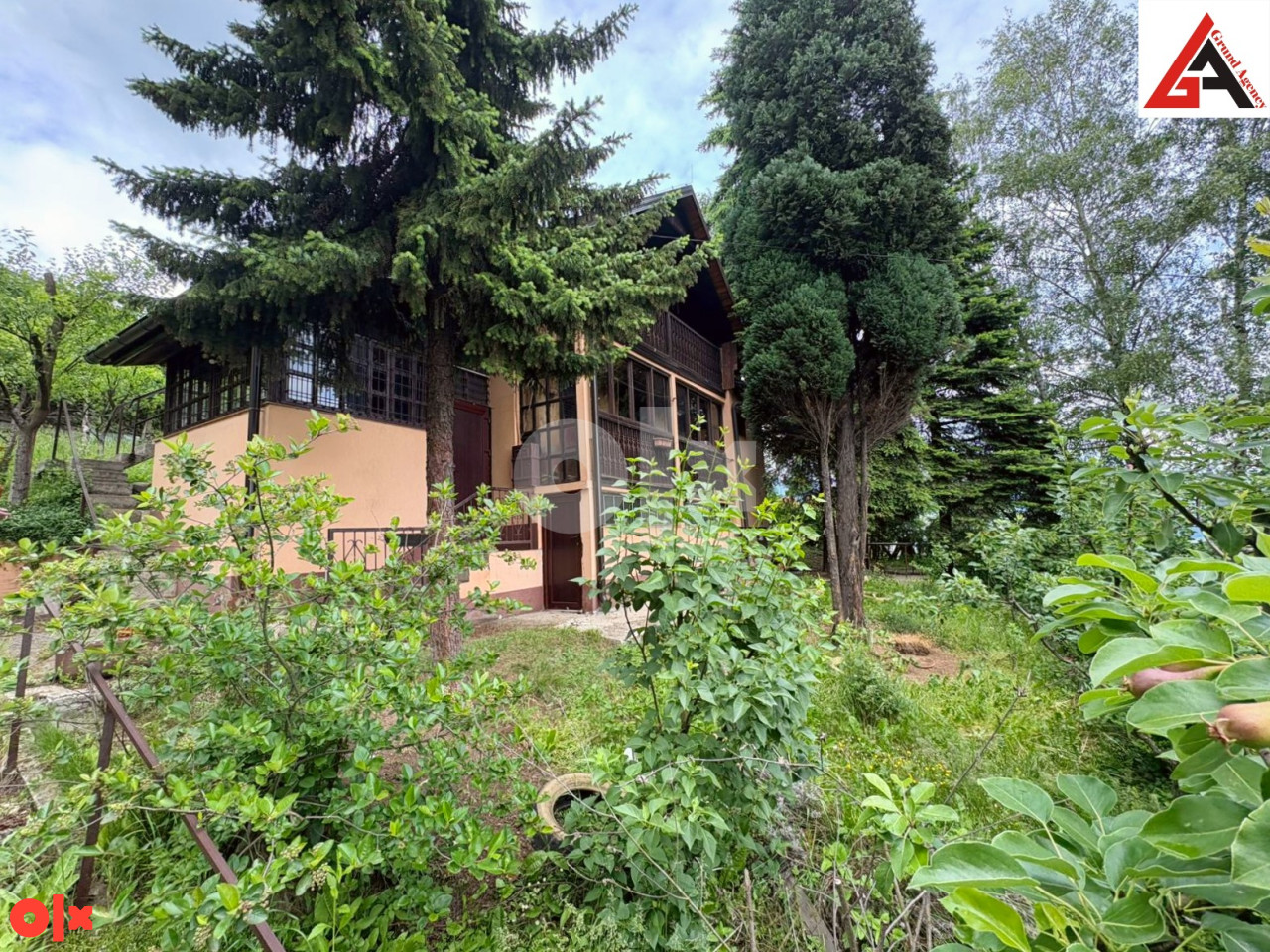 Kuća 80 m2 i 1130 m2 okućnice - Zenica