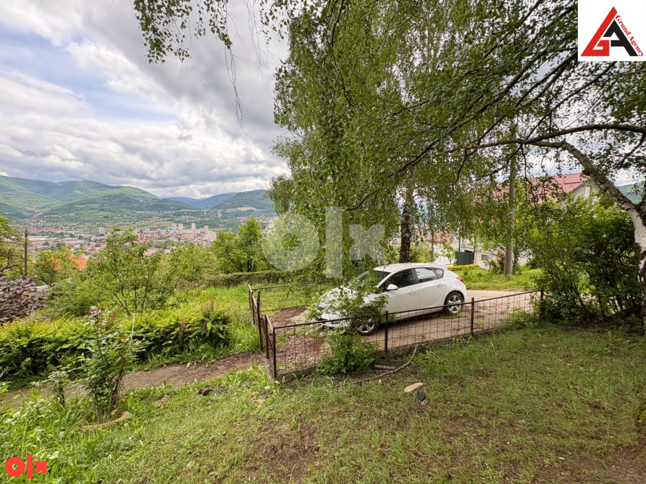 Kuća 80 m2 i 1130 m2 okućnice - Zenica 12
