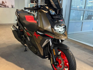 BMW C400X