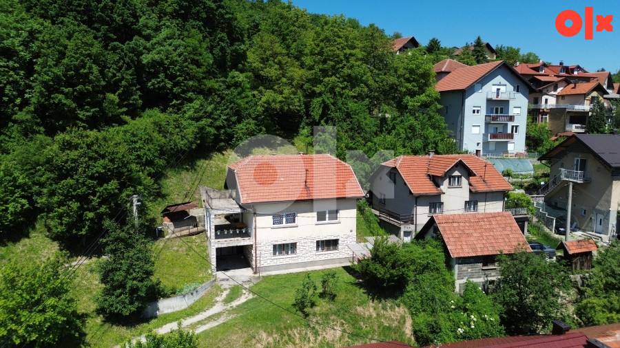 Kuća sa zemljištem, Ivana Cankara, Zenica 3