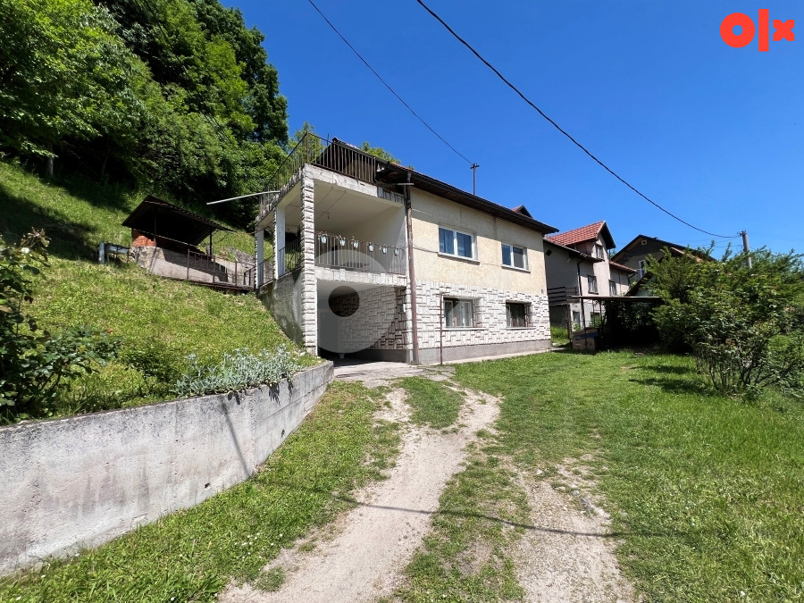 Kuća sa zemljištem, Ivana Cankara, Zenica 12